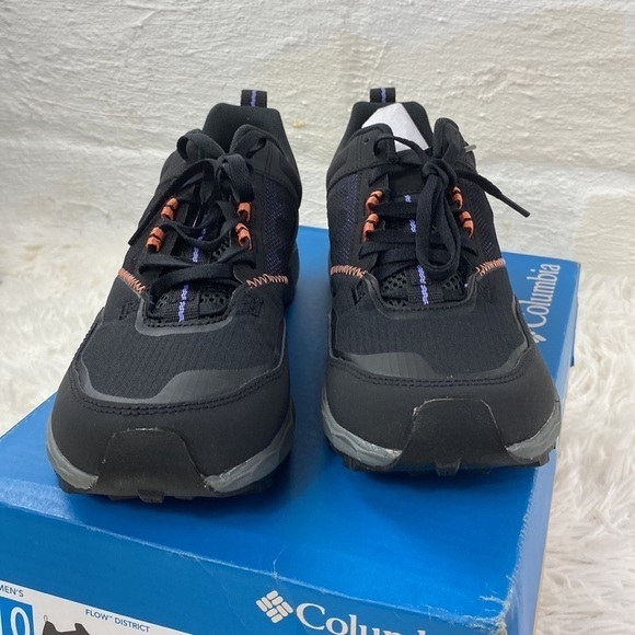 NIB Columbia Flow District Shoes - Picture 4 of 9